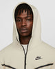 NIKE SPORT TECH FLEECE HOODIE