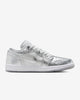 JORDAN 1 LOW SE -METALLIC SILVER- (W)