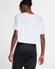NIKE ESSENTIAL CROPPED LOGO TEE (W)