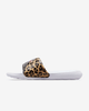 NIKE VICTORI ONE PRINT SLIDE (W)