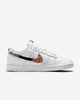 NIKE DUNK LOW SE (W)